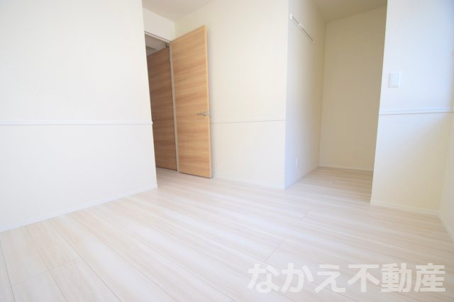 【寝室】 | 広くて明るい寝室