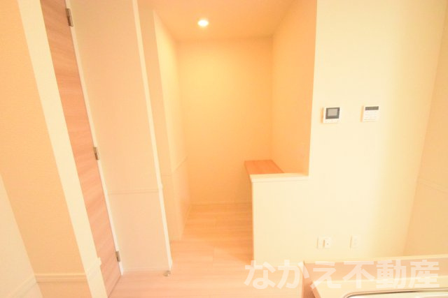 【寝室】 | 落ち着いた色調の寝室です