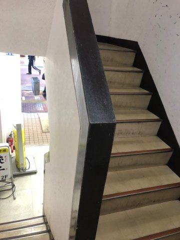 国土三協ビルのロビー