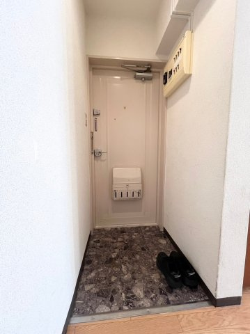 御苑ハイムの玄関|オシャレな玄関