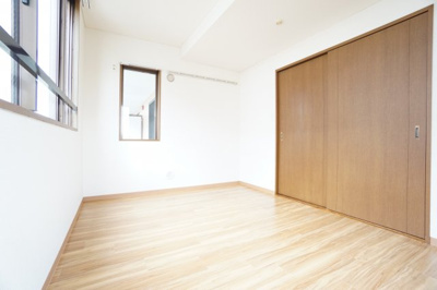 【寝室】 | グラン・シャリオ