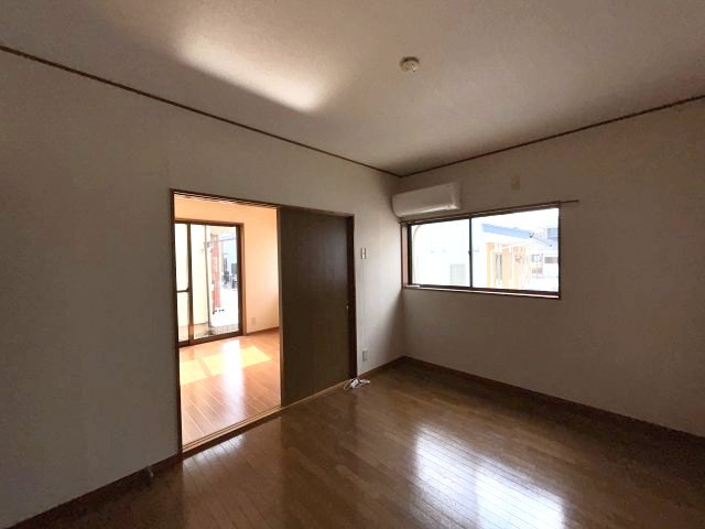 ハイム岡野の洋室|北側洋室