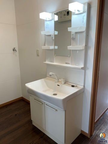 サンマリノ龍ケ原の洗面所|朝の支度にも助かる、洗髪洗面化粧台