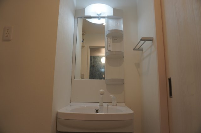 仲介手数料0！！STUDIO KANAREBASHIの洗面所