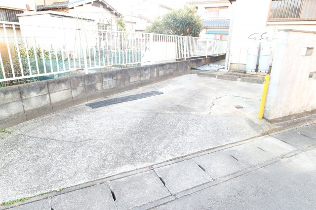 藤代嶌﨑邸の駐車場
