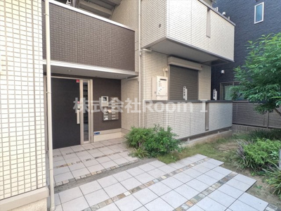【ロビー】 | ラ・メゾンヴェール上本町 | ゆとりのあるロビーです