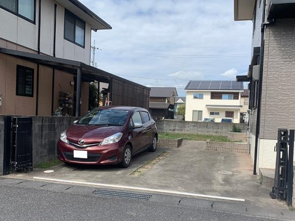 倉敷市北畝6丁目　リフォーム済み　中古一戸建ての駐車場
