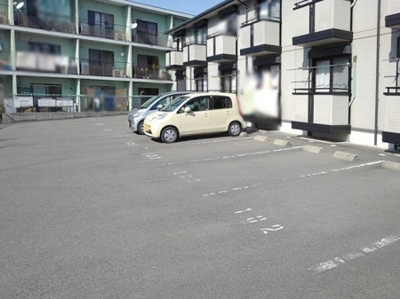 【駐車場】 | ハイネス 有本
