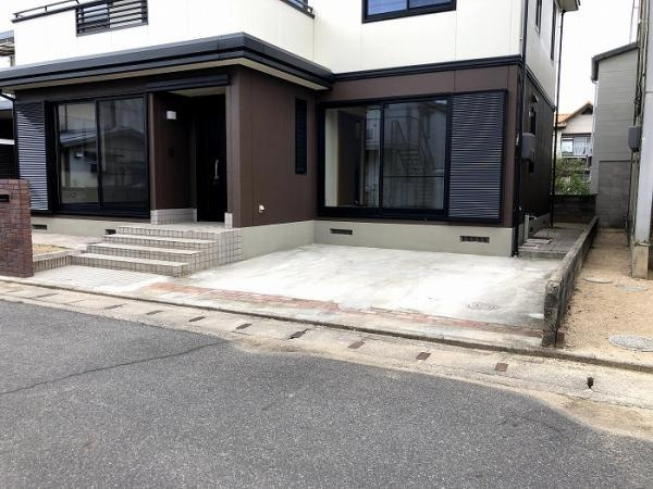 岡山市東区益野町　リフォーム済み　中古住宅の駐車場