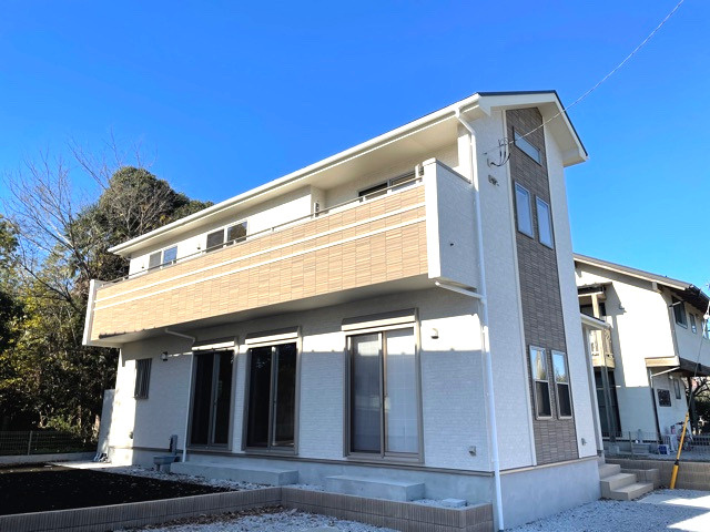 神川町植竹2期（全2棟）1号棟の前面道路含む現地写真|前面道路含む現地写真です