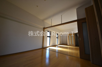 【居間・リビング】 | クレセル上町台 | おしゃれな居間です