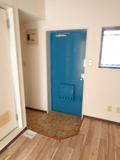 【玄関】 | ロイヤルシングル