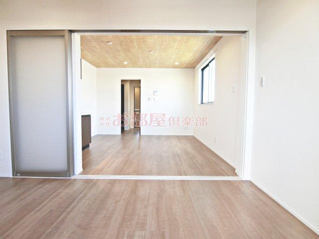 T-Regno羽犬塚B棟の洋室
