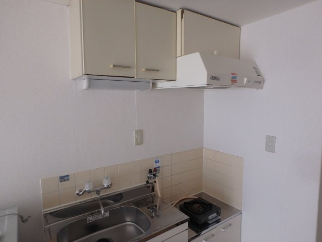 レーヴ小若江のキッチン