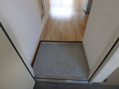 【玄関】 | レーヴ小若江