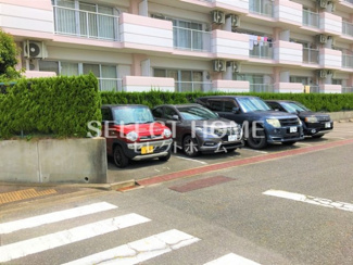 【駐車場】 | 駐車場があるので、車を買う予定の方も安心です