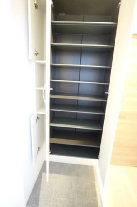 D-room西台の収納