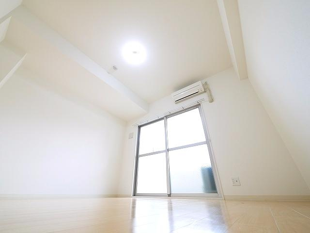 パールタウンの内装|使い勝手のいい洋室です