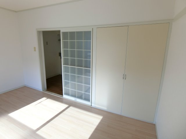 ロイヤルシングルの寝室