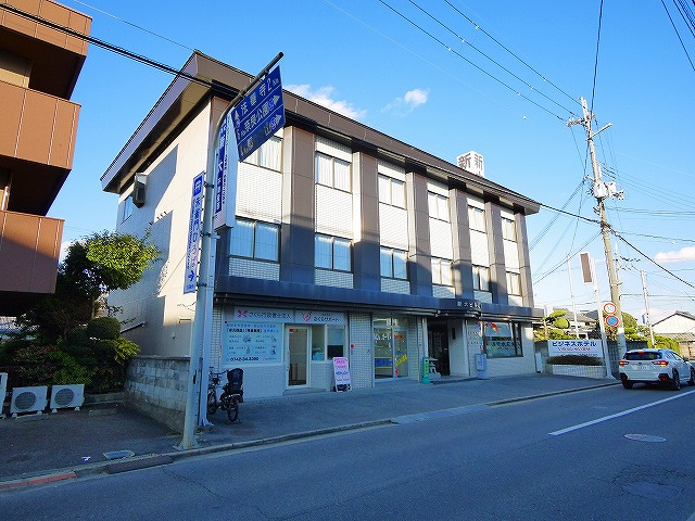 新大ビル二条の外観|きれいな外観です