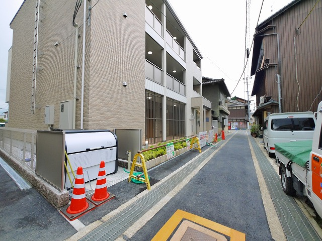 イースト・ヒルのロビー|建物の内部です