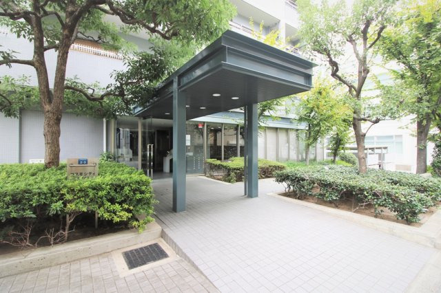 コスモシティ三宮東のエントランス|清潔なエントランスです