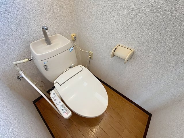 駅チカ なのに 森チカのトイレ