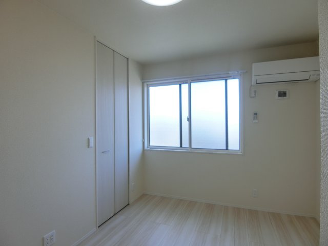 エムグランデの洋室