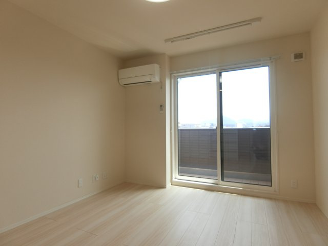 エムグランデの居間・リビング