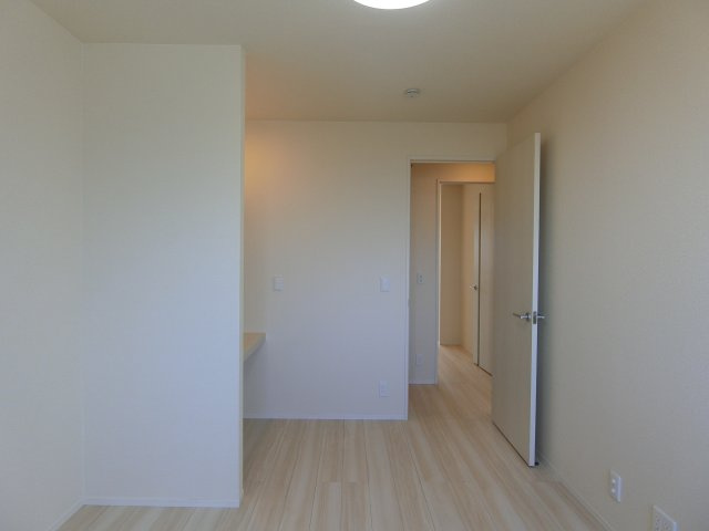 エムグランデの洋室