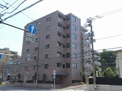 【外観】 | プライムコート磯子屏風ヶ浦 | 総戸数３３戸、平成１０年２月築、管理人は日勤勤務につき管理体制良好です♪