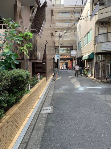 朝日神保町プラザの周辺