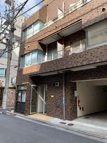 朝日神保町プラザの外観