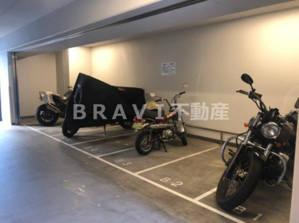 エステムコート谷町四丁目　BRAVI不動産のその他共用部分|【エステムコート谷町四丁目】バイク置場