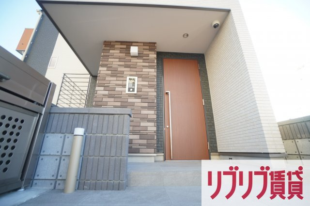 AQUE（アクエ）23のエントランス