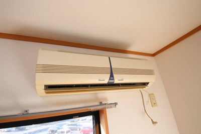 【設備】 | プレトゥール | エアコン