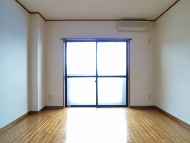 サンセットヒルズ【キャッシュバック対象物件】の洋室