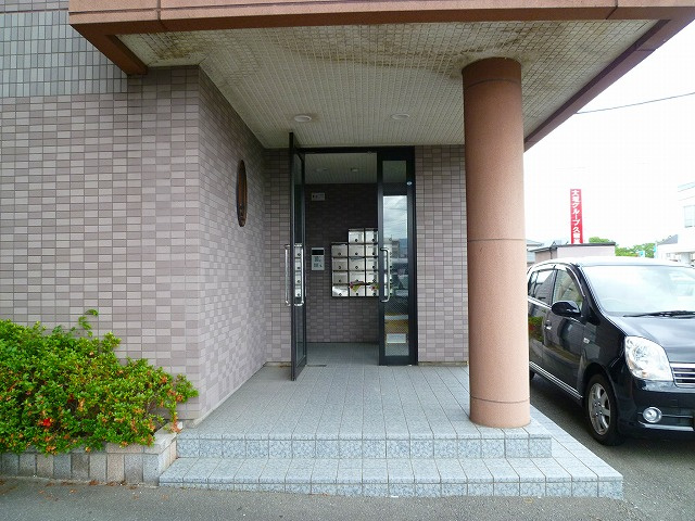 サンセットヒルズ【キャッシュバック対象物件】のエントランス