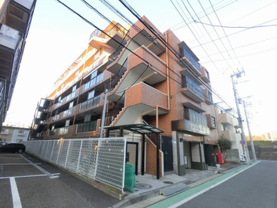【外観】 | サングレイス綱島弐番館 | 総戸数３０戸、平成７年７月築、管理人は日勤勤務につき管理体制良好です♪