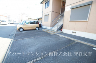 【駐車場】