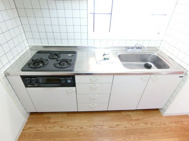ブエナビスタ和泉中央のキッチン|同物件別部屋イメージ写真