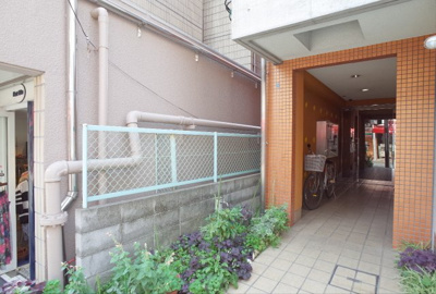 【エントランス】 | メイプルヒル