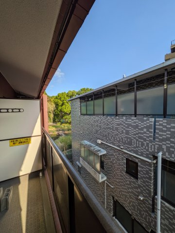 パークサイド平和島のバルコニー
