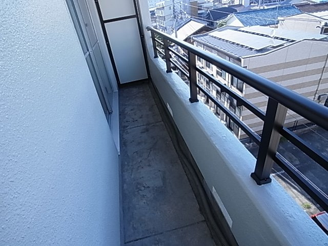 林マンションのバルコニー