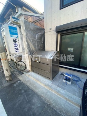 【駐車場】 | ＬＯＴＵＳ梅屋敷 | カースペースがあります