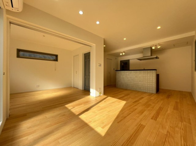 【居間・リビング】 | マリンコート