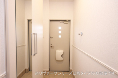 【玄関】 | メゾンオーブ