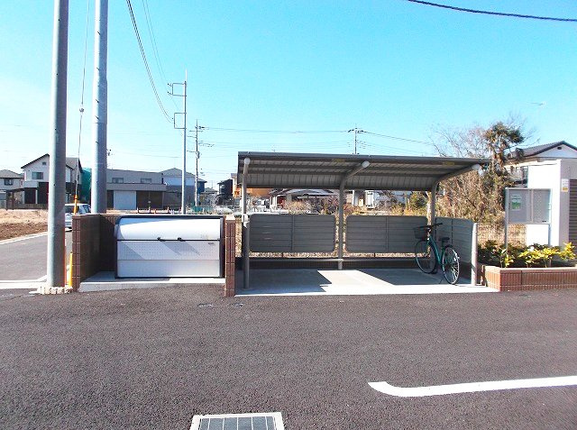 【その他共用部分】 | メゾンオーブ | 専用ゴミ捨て場・駐輪場