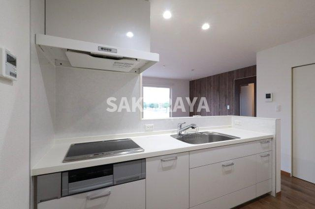 リヴェール・カーサのキッチン|現況と異なる場合がございます。