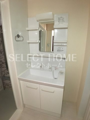 【独立洗面台】 | ラルーチェ | 独立洗面化粧台が付いています